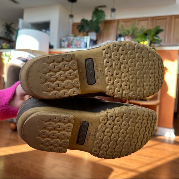 LL Bean classic duck boots - Picture 5 of 9